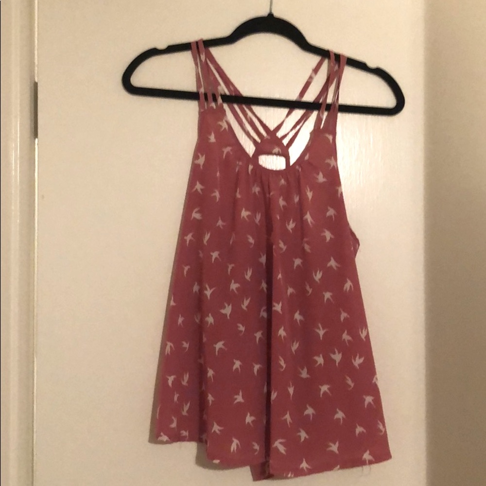 Flowy tank
